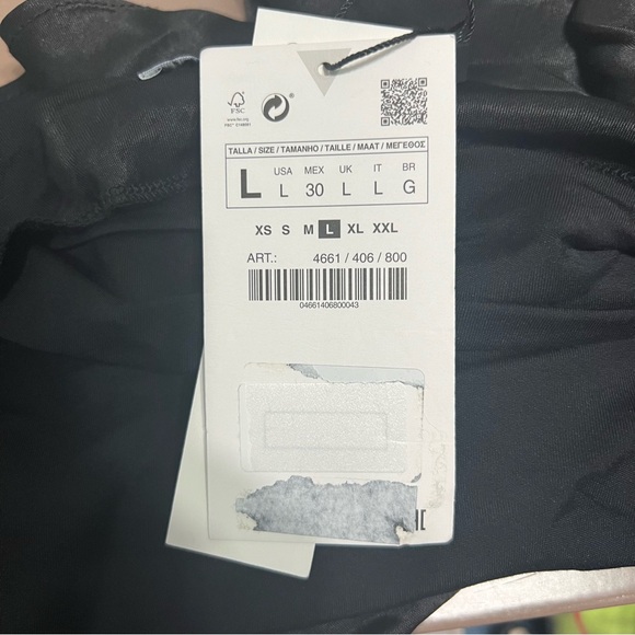 NWT Zara black satin one shoulder crop top blouse with chain strap size L - Picture 11 of 11